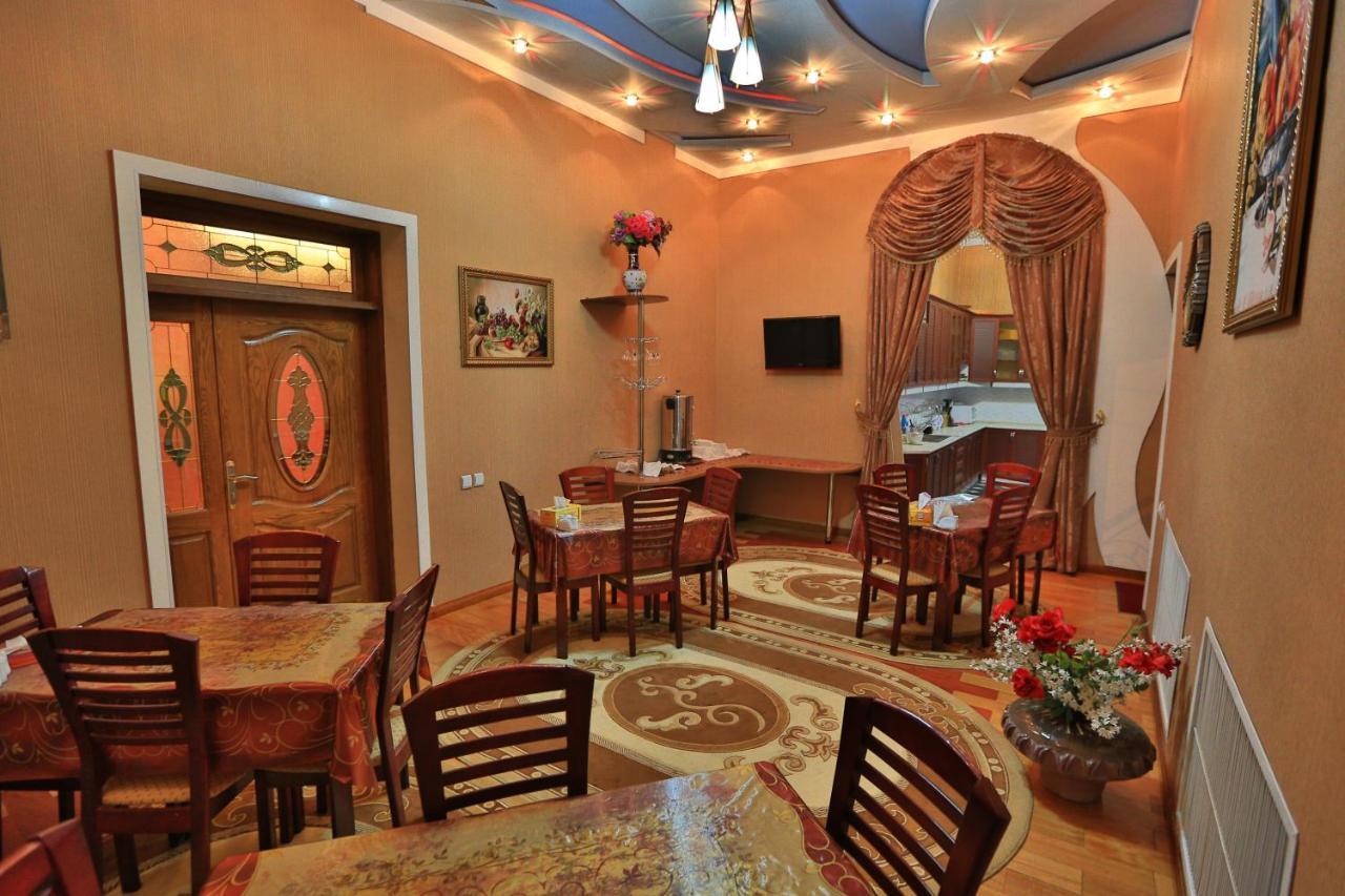 Almaz Guest House דושאנבה מראה חיצוני תמונה